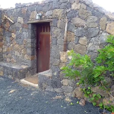 Sleeps 6 Wifi Willa *